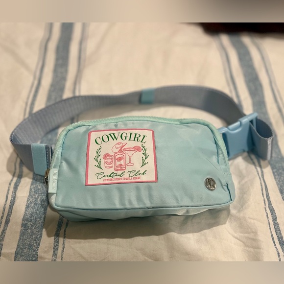 ⭐️NEW⭐️Lululemon🩵Cowgirl Cocktail Club Belt Bag Light Blue w Western Patch🤠 - Picture 2 of 15